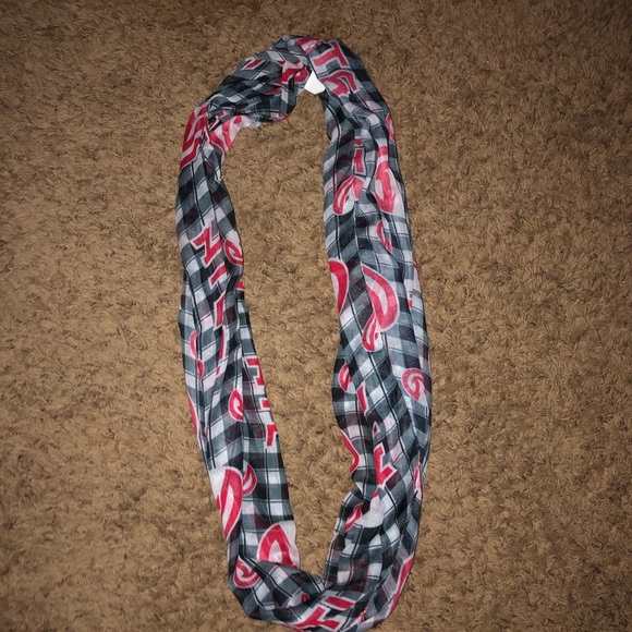 Scarf - Picture 2 of 3